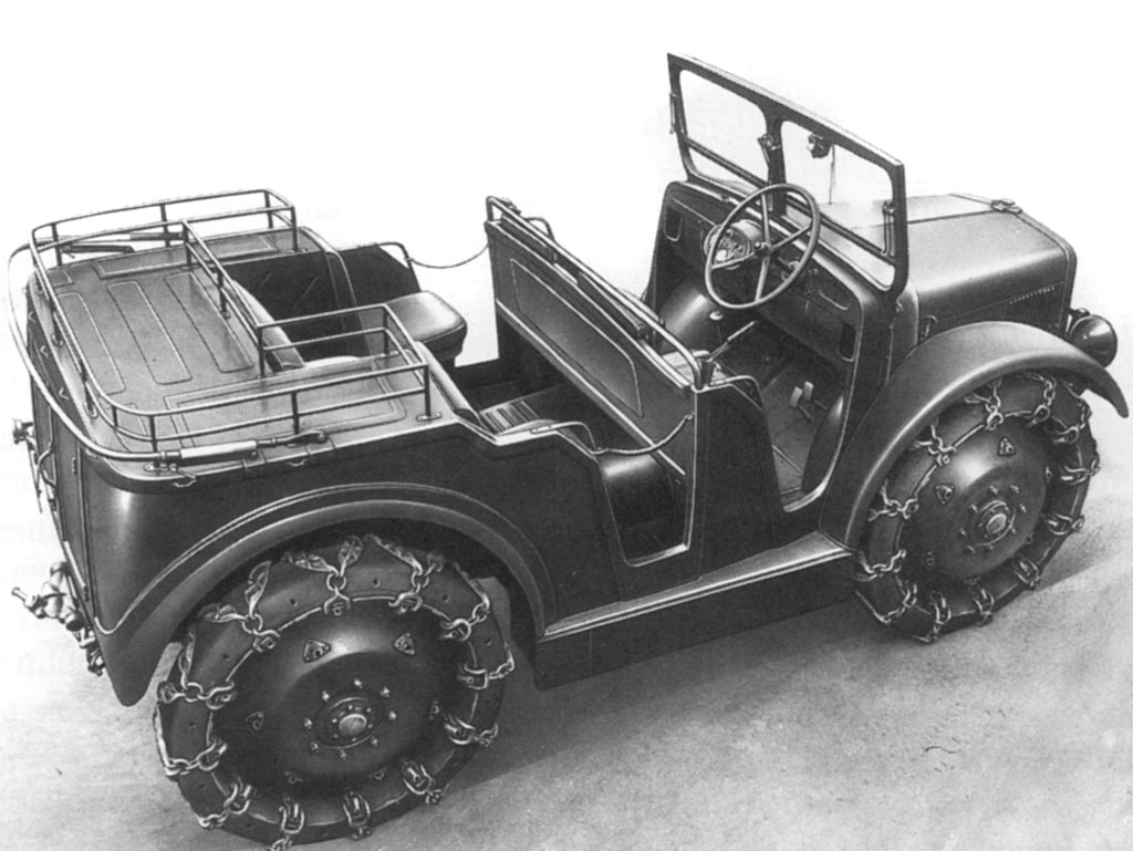 Prototype of the TL 37 fitted with grip studs on the semi-pneumatic tires.